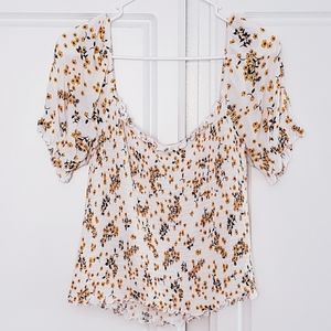 2/$5 HEART HIPS Sunflower Top L